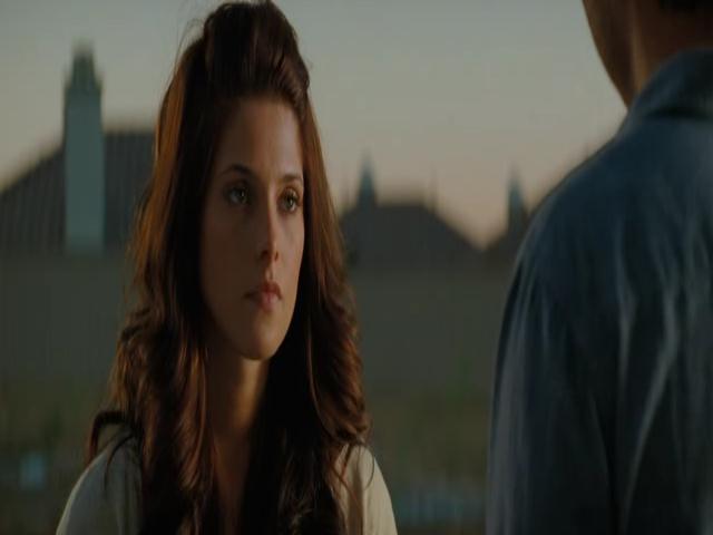 Ashley-Greene-dot-nl-TheApparition2066.jpg