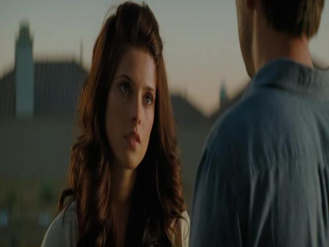 Ashley-Greene-dot-nl-TheApparition2070.jpg