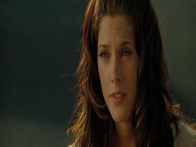 Ashley-Greene-dot-nl-TheApparition2369.jpg