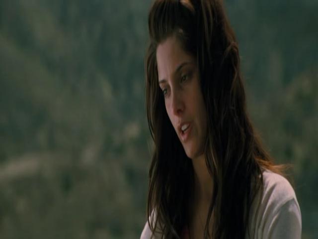 Ashley-Greene-dot-nl-TheApparition3140.jpg