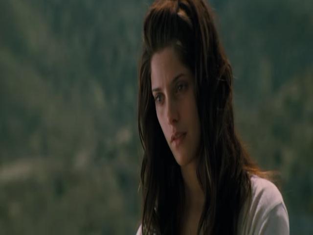 Ashley-Greene-dot-nl-TheApparition3142.jpg