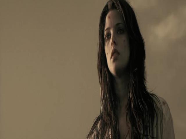 Ashley-Greene-dot-nl-TheApparition4106.jpg