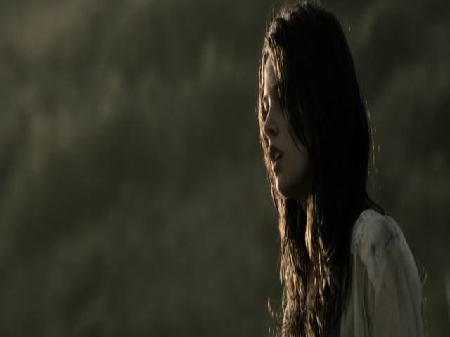 Ashley-Greene-dot-nl-TheApparition4120.jpg