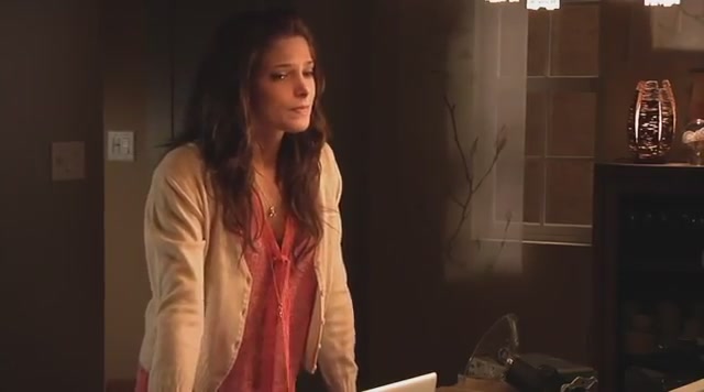 Ashley-Greene-dot-nl_TheApparition-Clip-BRoll0110.jpg