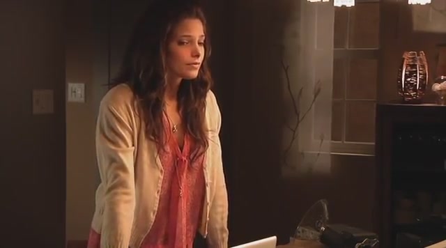Ashley-Greene-dot-nl_TheApparition-Clip-BRoll0111.jpg