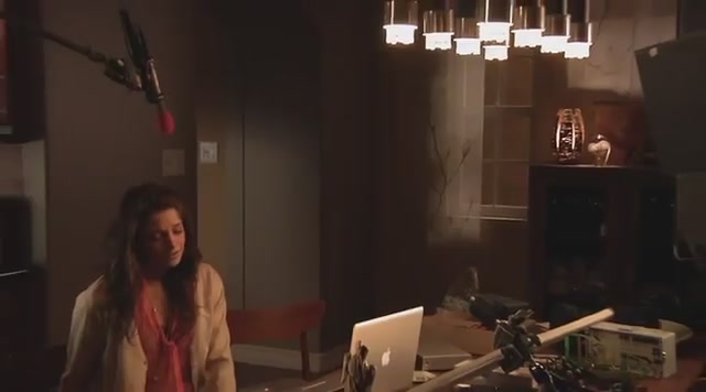 Ashley-Greene-dot-nl_TheApparition-Clip-BRoll0121.jpg
