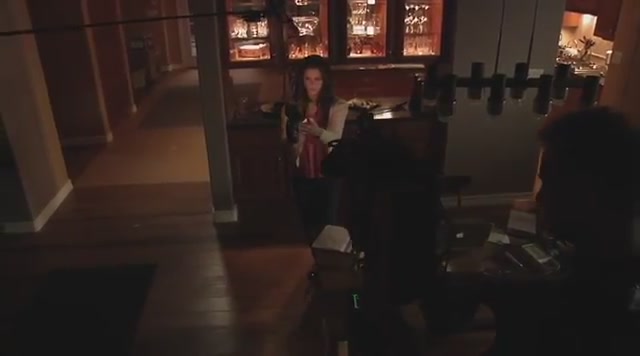 Ashley-Greene-dot-nl_TheApparition-Clip-BRoll0129.jpg