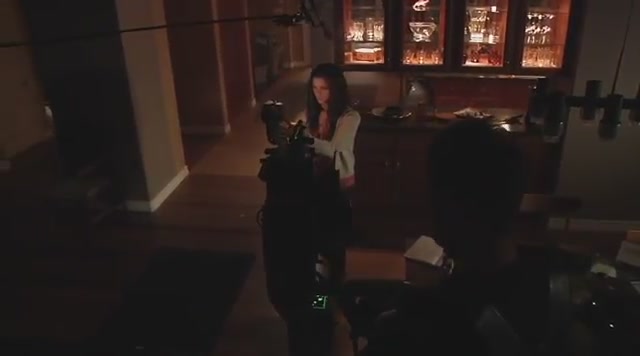 Ashley-Greene-dot-nl_TheApparition-Clip-BRoll0133.jpg