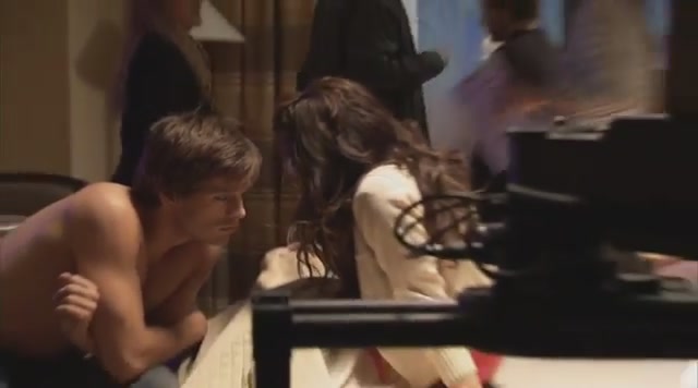 Ashley-Greene-dot-nl_TheApparition-Clip-BRoll0153.jpg