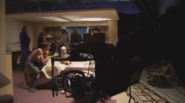 Ashley-Greene-dot-nl_TheApparition-Clip-BRoll0158.jpg