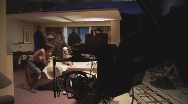 Ashley-Greene-dot-nl_TheApparition-Clip-BRoll0160.jpg