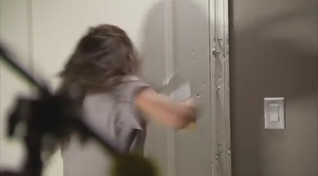 Ashley-Greene-dot-nl_TheApparition-Clip-BRoll0219.jpg