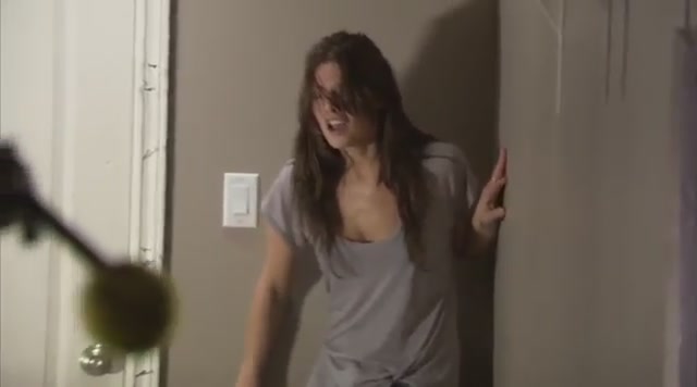 Ashley-Greene-dot-nl_TheApparition-Clip-BRoll0236.jpg