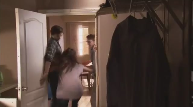 Ashley-Greene-dot-nl_TheApparition-Clip-BRoll0274.jpg