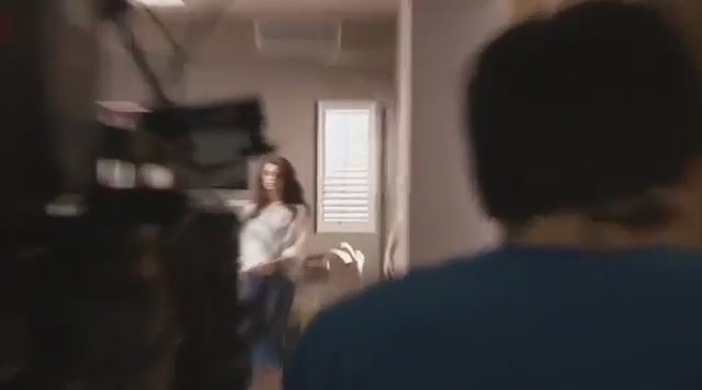 Ashley-Greene-dot-nl_TheApparition-Clip-BRoll0352.jpg