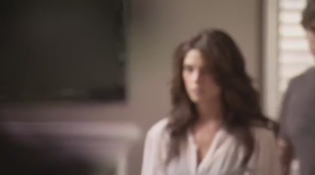Ashley-Greene-dot-nl_TheApparition-Clip-BRoll0354.jpg