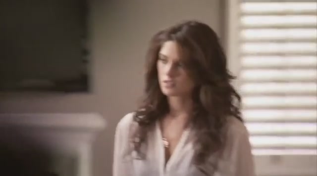 Ashley-Greene-dot-nl_TheApparition-Clip-BRoll0362.jpg