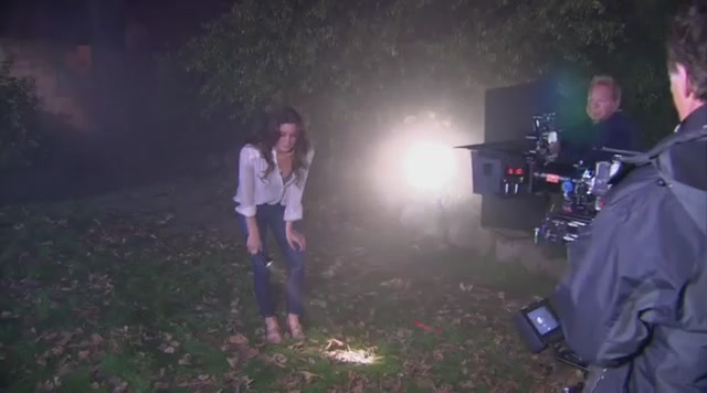 Ashley-Greene-dot-nl_TheApparition-Clip-BRoll0466.jpg Ashley-Greene-dot-nl_TheApparition-Clip-BRoll0466.jpg