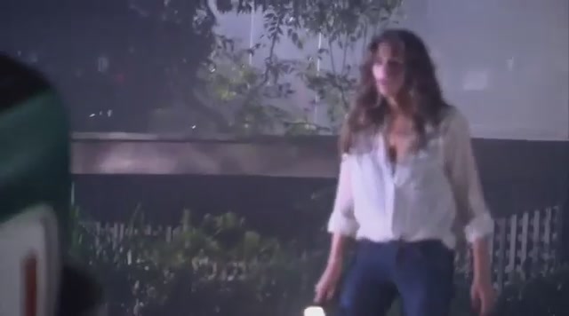 Ashley-Greene-dot-nl_TheApparition-Clip-BRoll0483.jpg