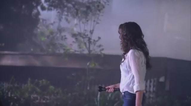 Ashley-Greene-dot-nl_TheApparition-Clip-BRoll0486.jpg