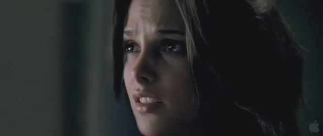 Ashley-Greene_dot_nl-TheApparition-Trailer0060.jpg