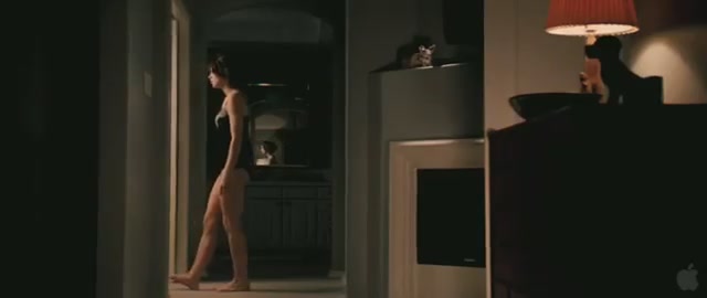 Ashley-Greene_dot_nl-TheApparition-Trailer0104.jpg