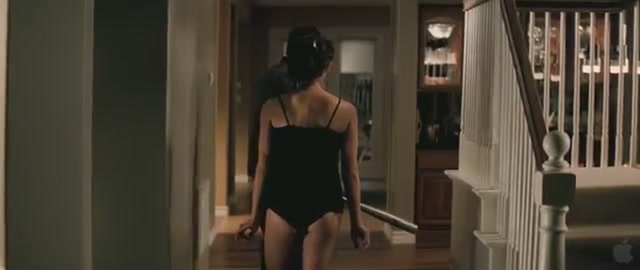 Ashley-Greene_dot_nl-TheApparition-Trailer0108.jpg