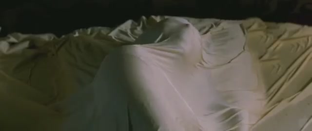 Ashley-Greene_dot_nl-TheApparition-Trailer0167.jpg