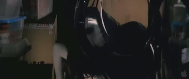 Ashley-Greene_dot_nl-TheApparition-Trailer0200.jpg