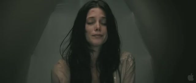 Ashley-Greene_dot_nl-TheApparition-Trailer0250.jpg
