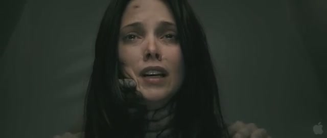 Ashley-Greene_dot_nl-TheApparition-Trailer0266.jpg