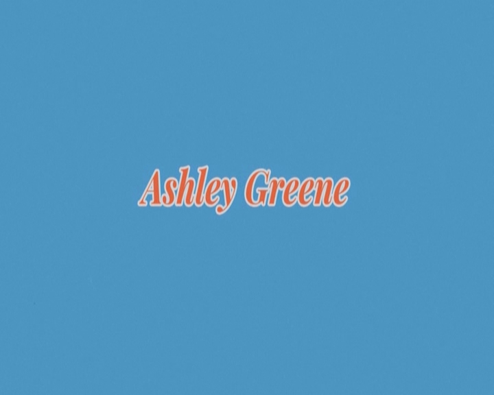 Ashley-Greene-dot-nl_theshangri-lasuite4560.jpg