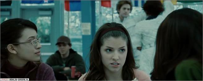 Ashley-Greene-dot-nl_TwilightCapture00015.jpg