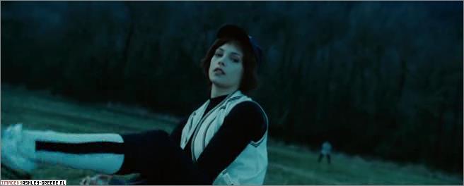 Ashley-Greene-dot-nl_TwilightCapture00167.jpg