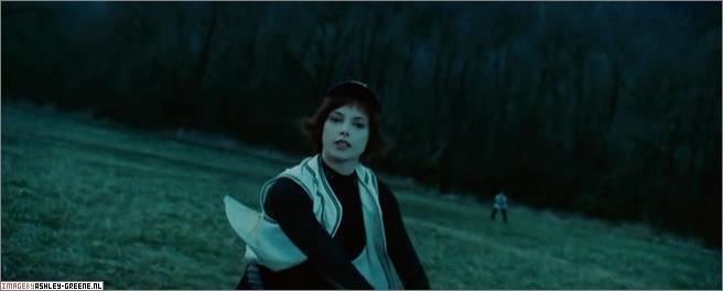 Ashley-Greene-dot-nl_TwilightCapture00172.jpg