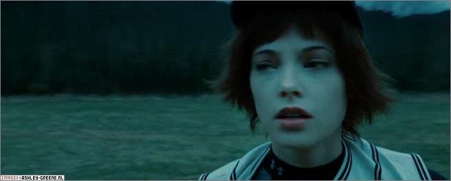 Ashley-Greene-dot-nl_TwilightCapture00192.jpg
