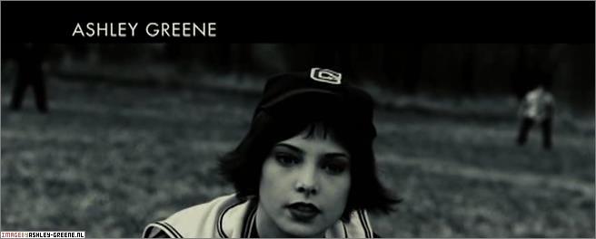 Ashley-Greene-dot-nl_TwilightCapture00452.jpg