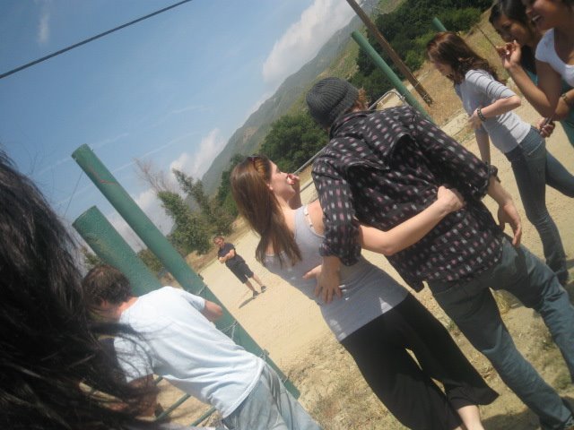 Twilight-OnSet-WithFans005.jpg Twilight-OnSet-WithFans005.jpg