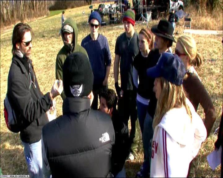 TwilightExtraTheAdventureBeginsTheJourneyFromPageToScreen0170.jpg