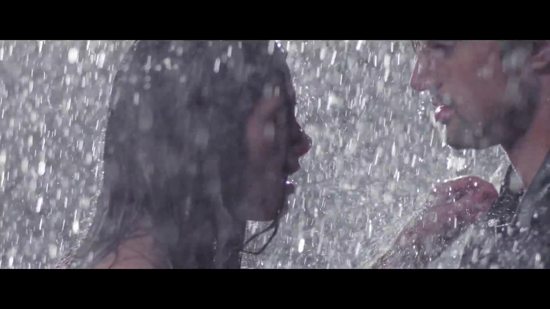 Ashley-Greene-nl_BANNERS-HolyGround0370.jpg