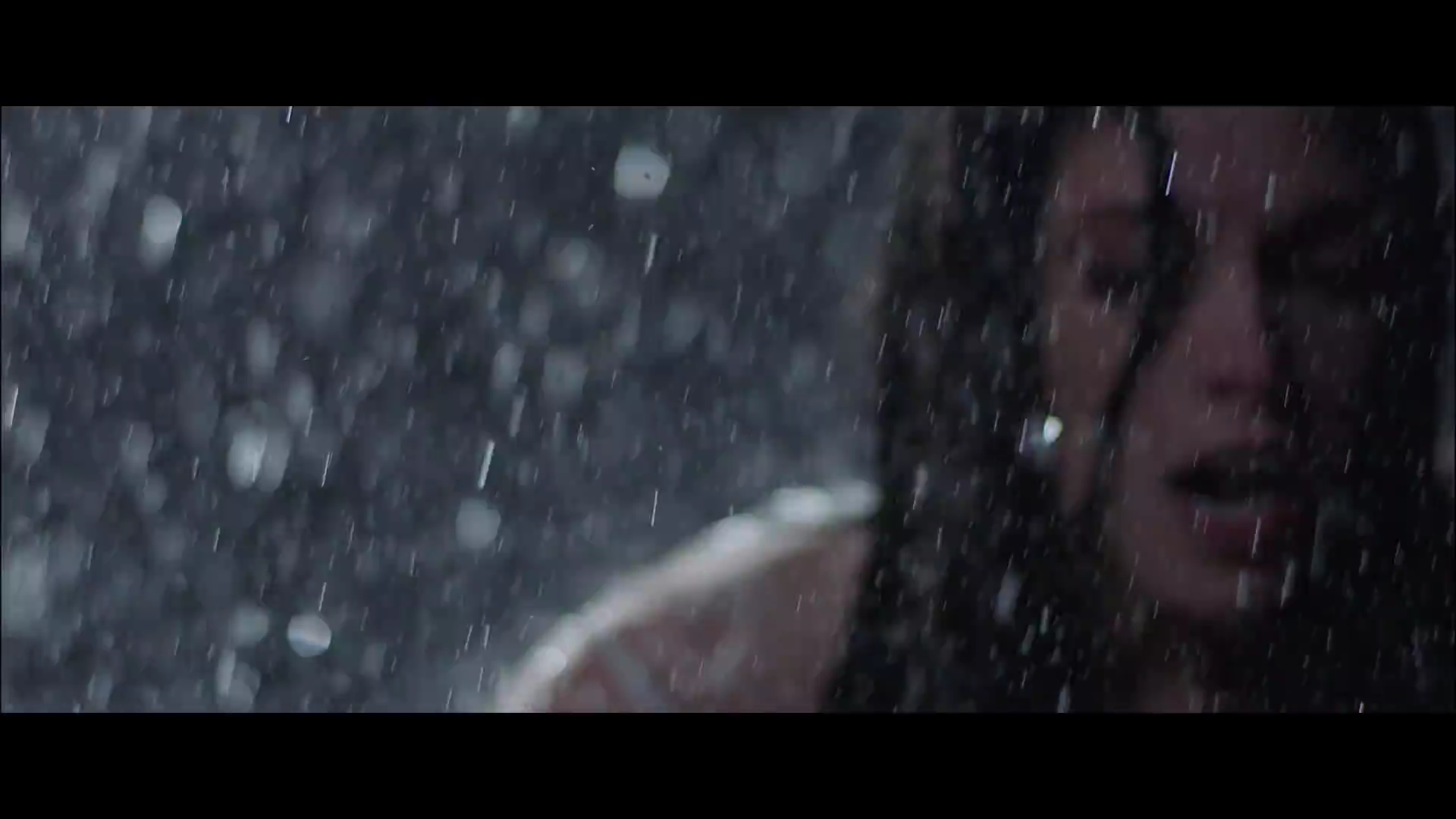 Ashley-Greene-nl_BANNERS-HolyGround0394.jpg