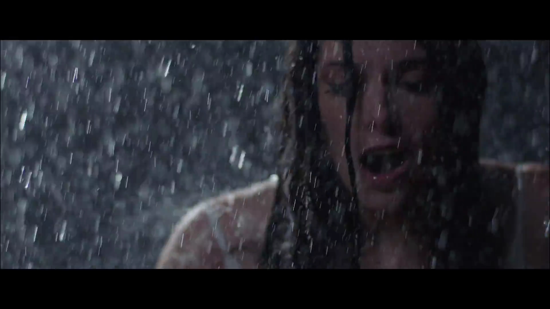 Ashley-Greene-nl_BANNERS-HolyGround0395.jpg