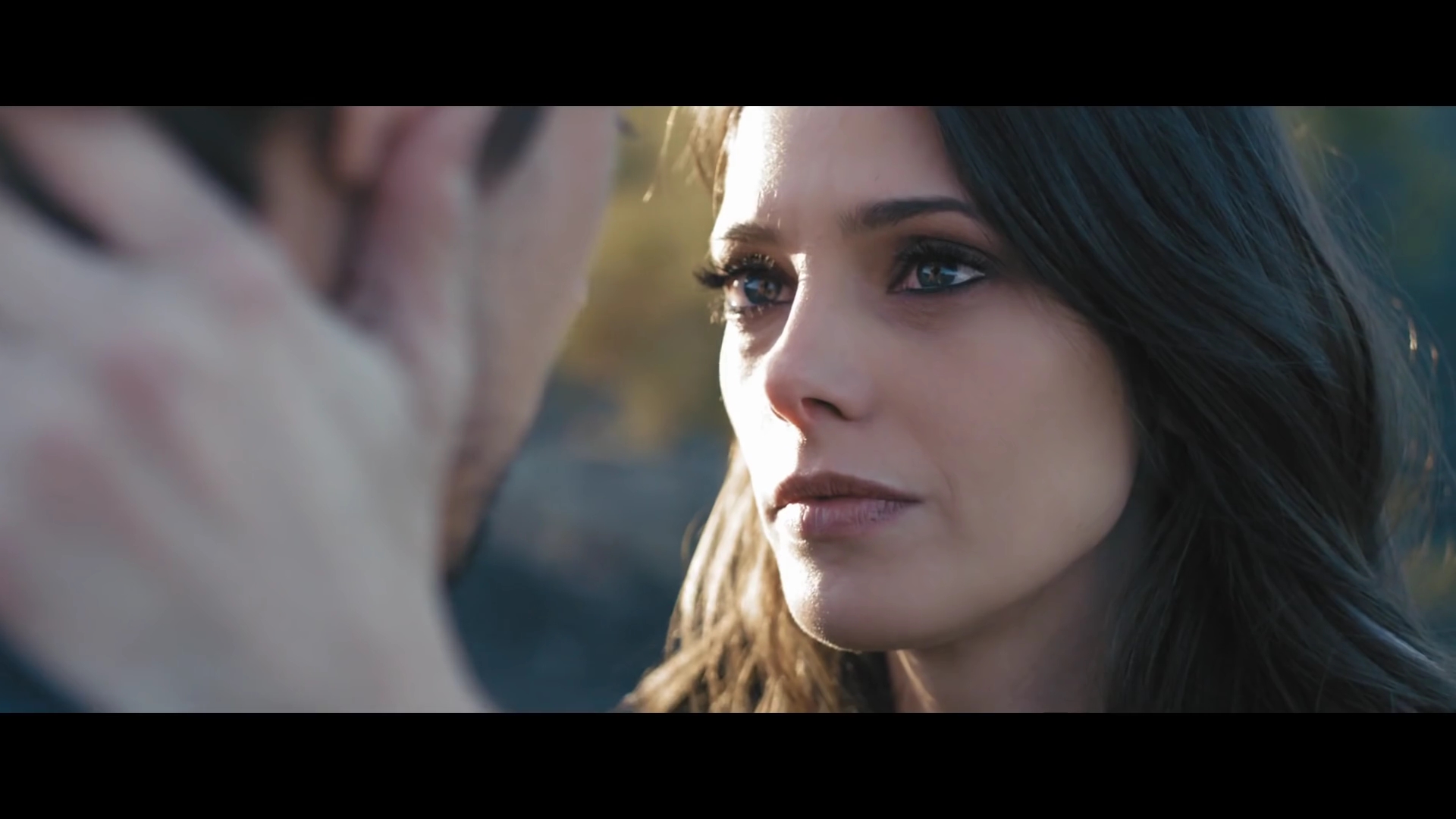 Ashley-Greene-nl_BANNERS-HolyGround0412.jpg