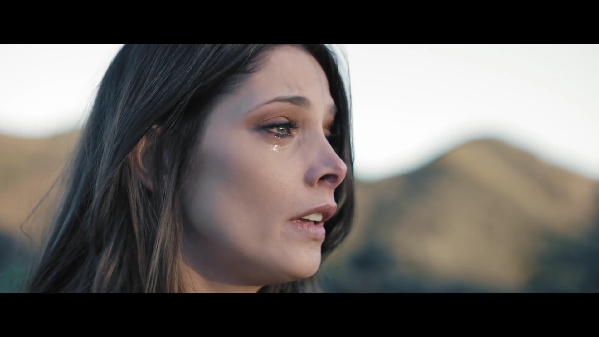 Ashley-Greene-nl_BANNERS-HolyGround0438.jpg