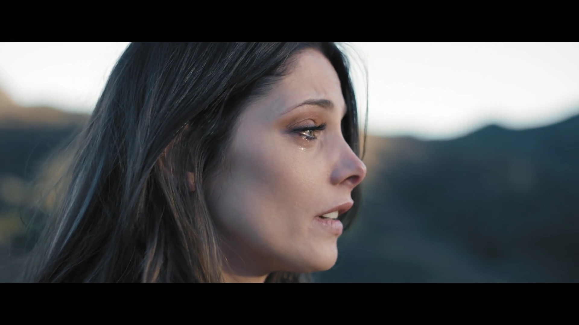 Ashley-Greene-nl_BANNERS-HolyGround0446.jpg