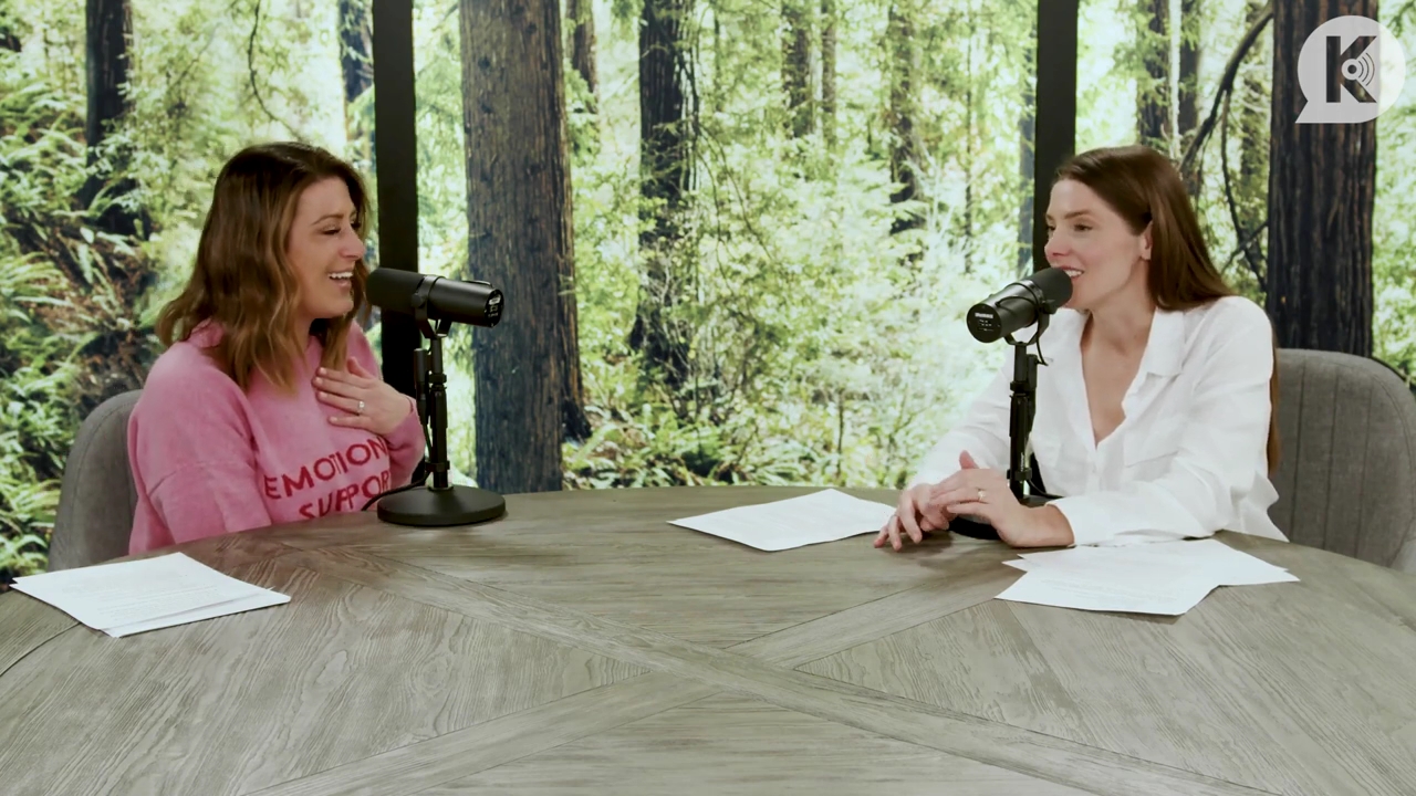 Ashley-Greene-dot-nl_TheTwilightEffect-Episode1TwilightRewatch-Part1of31104.jpg Ashley-Greene-dot-nl_TheTwilightEffect-Episode1TwilightRewatch-Part1of31104.jpg