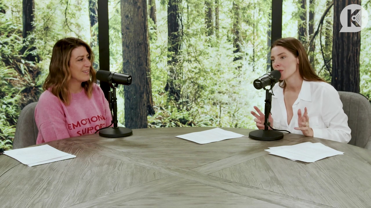 Ashley-Greene-dot-nl_TheTwilightEffect-Episode1TwilightRewatch-Part1of31130.jpg Ashley-Greene-dot-nl_TheTwilightEffect-Episode1TwilightRewatch-Part1of31130.jpg