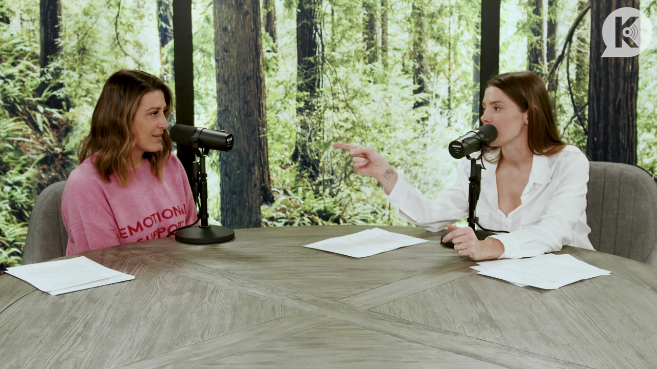 Ashley-Greene-dot-nl_TheTwilightEffect-Episode1TwilightRewatch-Part1of31225.jpg Ashley-Greene-dot-nl_TheTwilightEffect-Episode1TwilightRewatch-Part1of31225.jpg