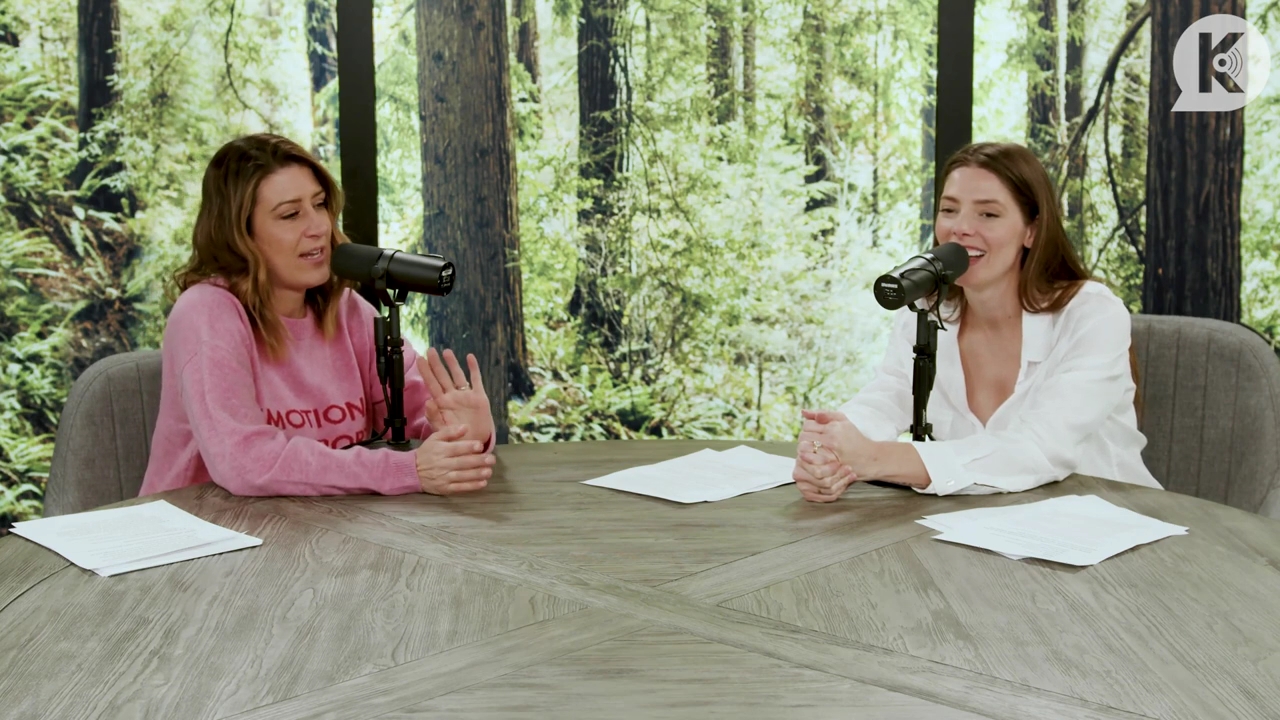 Ashley-Greene-dot-nl_TheTwilightEffect-Episode1TwilightRewatch-Part1of31263.jpg Ashley-Greene-dot-nl_TheTwilightEffect-Episode1TwilightRewatch-Part1of31263.jpg