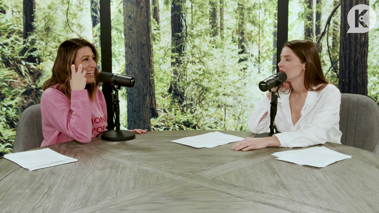 Ashley-Greene-dot-nl_TheTwilightEffect-Episode1TwilightRewatch-Part1of31306.jpg Ashley-Greene-dot-nl_TheTwilightEffect-Episode1TwilightRewatch-Part1of31306.jpg